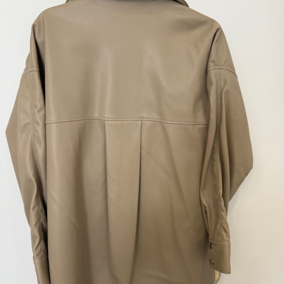 Zara vegan leather Shacket - Picture 3 of 5